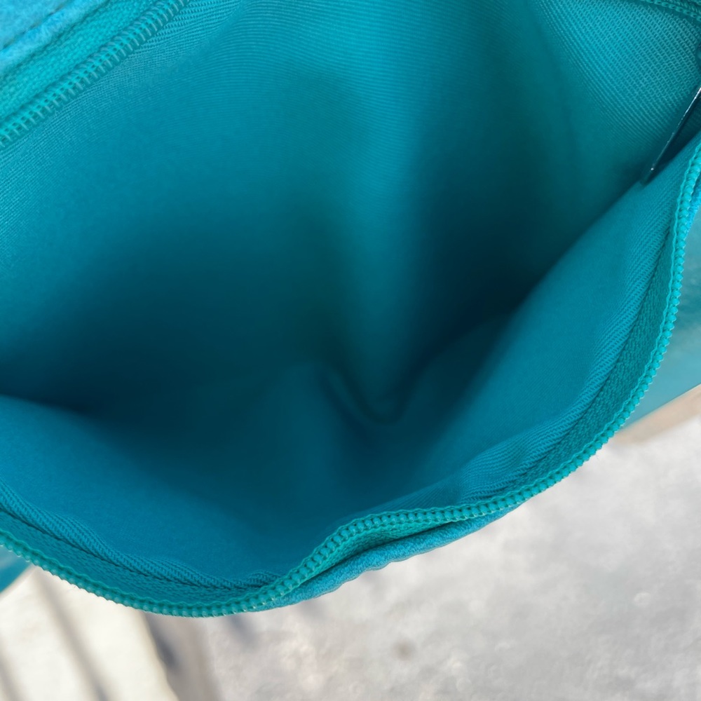 teal wallet - Picture 3 of 5